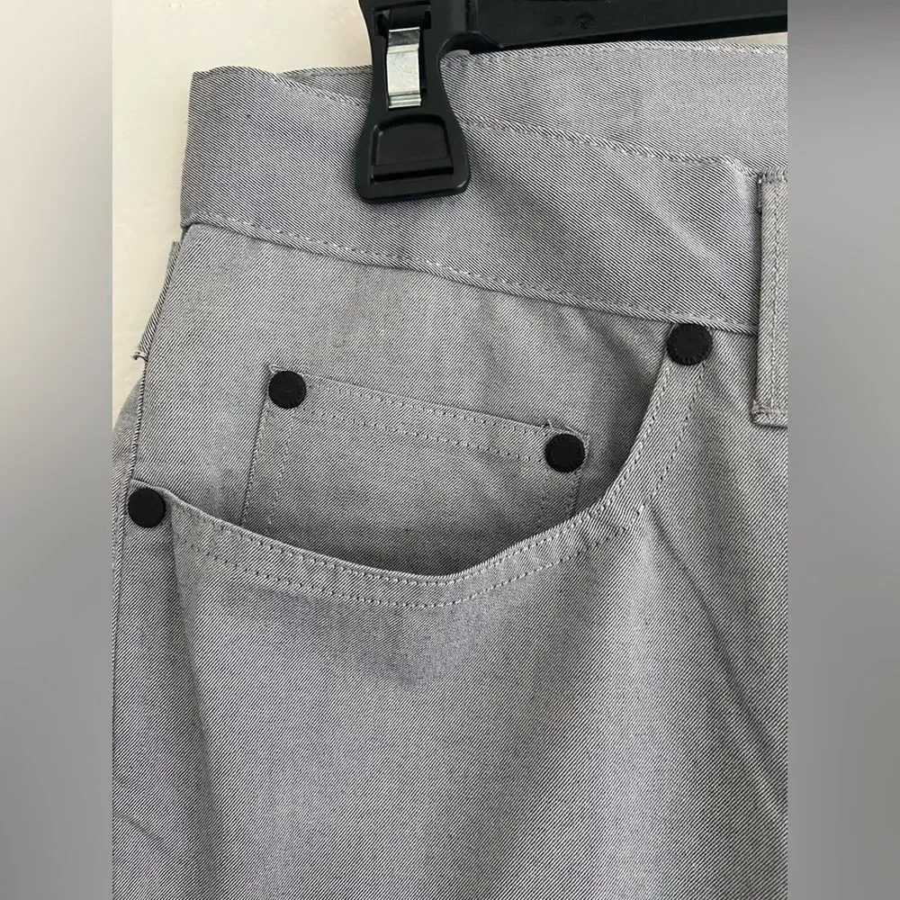 NWT Kenneth Cole Reaction grey Sz 31 straight pant 100% cotton